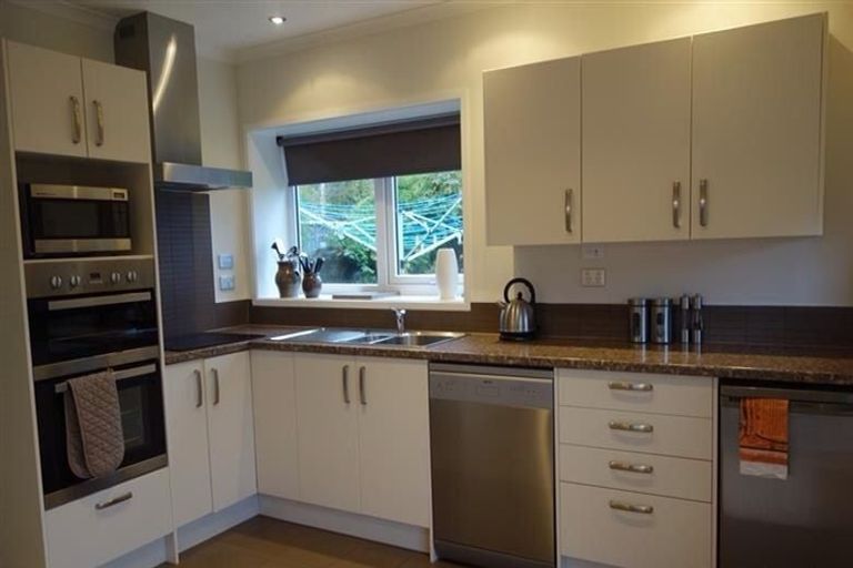 Photo of property in 12 Forest Lake Road, Forest Lake, Hamilton, 3200