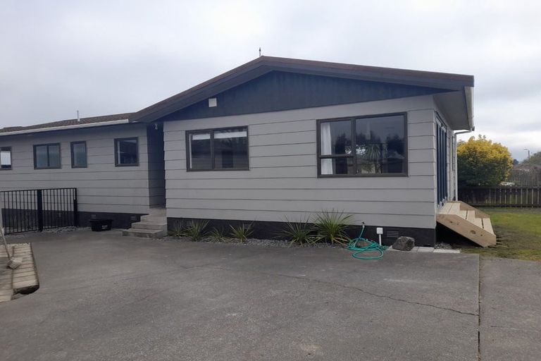 Photo of property in 66 Grace Crescent, Richmond Heights, Taupo, 3330