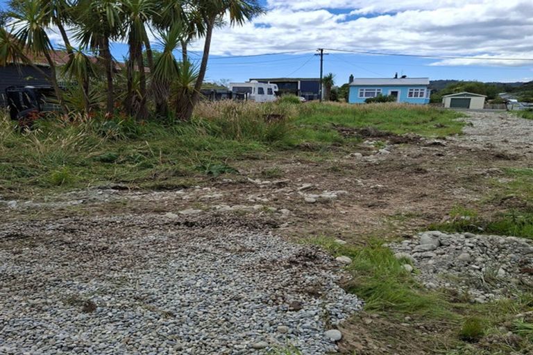 Photo of property in 27 Mills Street, Runanga, 7803