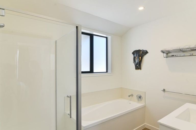 Photo of property in 92 Risinghurst Terrace, Lower Shotover, Queenstown, 9304