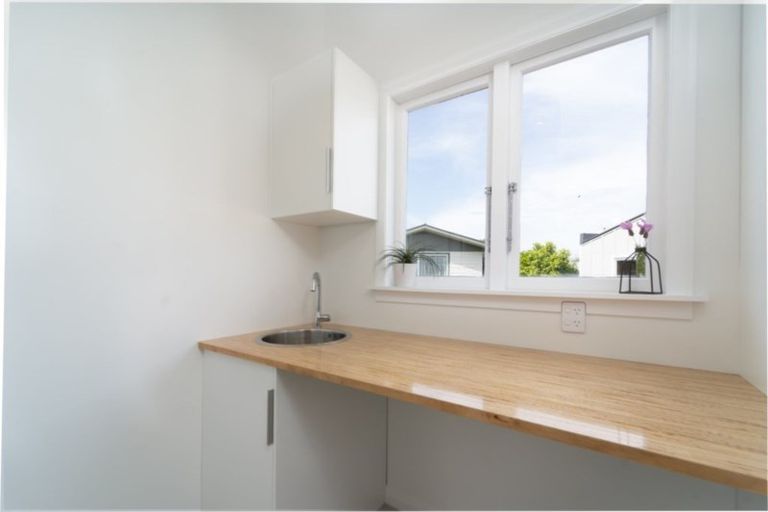 Photo of property in 19 Humphries Street, Greytown, 5712