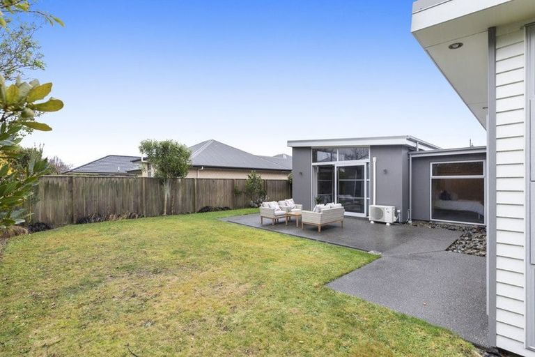 Photo of property in 2 Sycamore Close, Rangiora, 7400