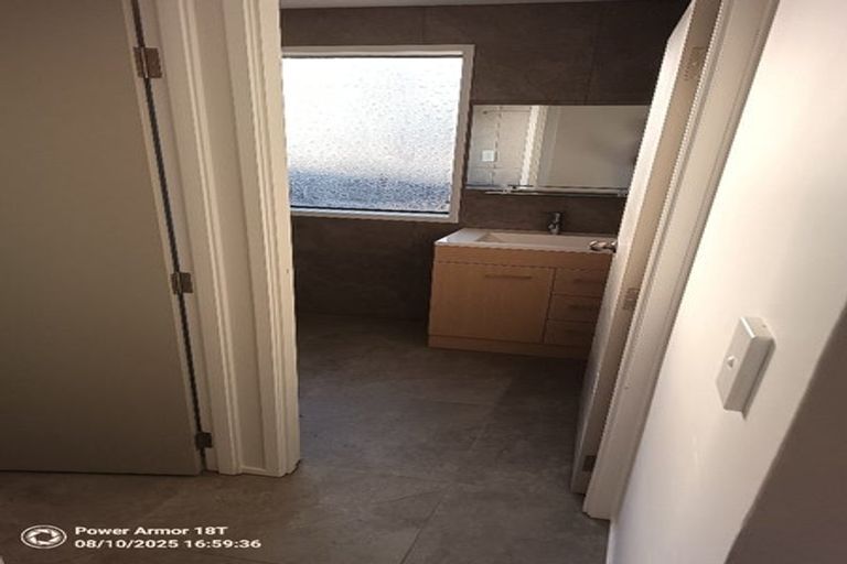 Photo of property in 3 Cade Place, Weymouth, Auckland, 2103