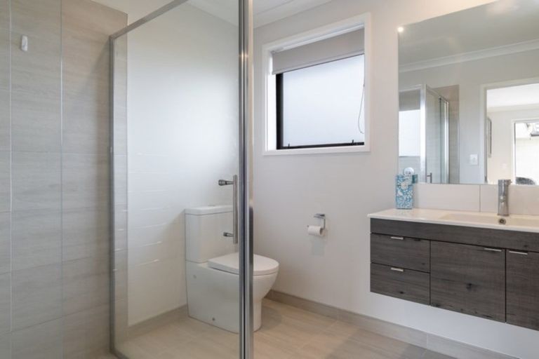 Photo of property in 110 Omokoroa Road, Omokoroa, 3114