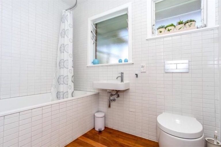 Photo of property in 3/6 Northboro Road, Hauraki, Auckland, 0622