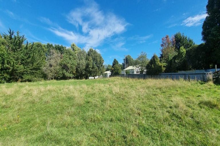 Photo of property in 100 Mcleavey Road, Ohau, Levin, 5570