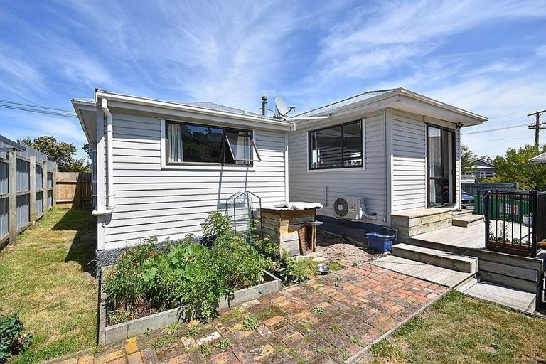 Photo of property in 37 Tahuna Road, Tainui, Dunedin, 9013