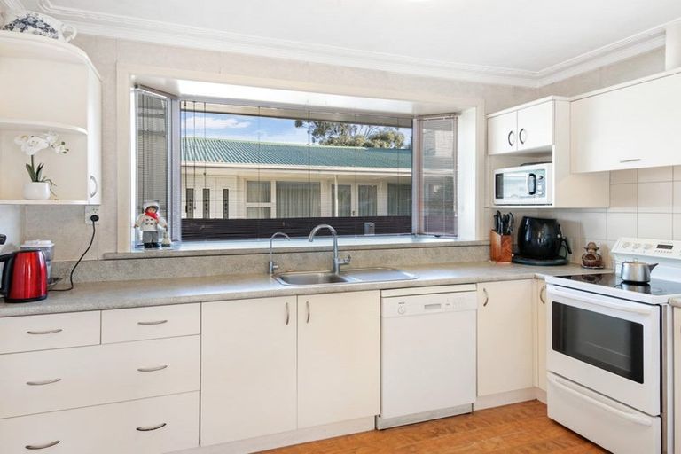 Photo of property in 12 Penwood Street, Russley, Christchurch, 8042