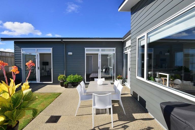 Photo of property in 6 Barcliff Terrace, Gulf Harbour, Whangaparaoa, 0930