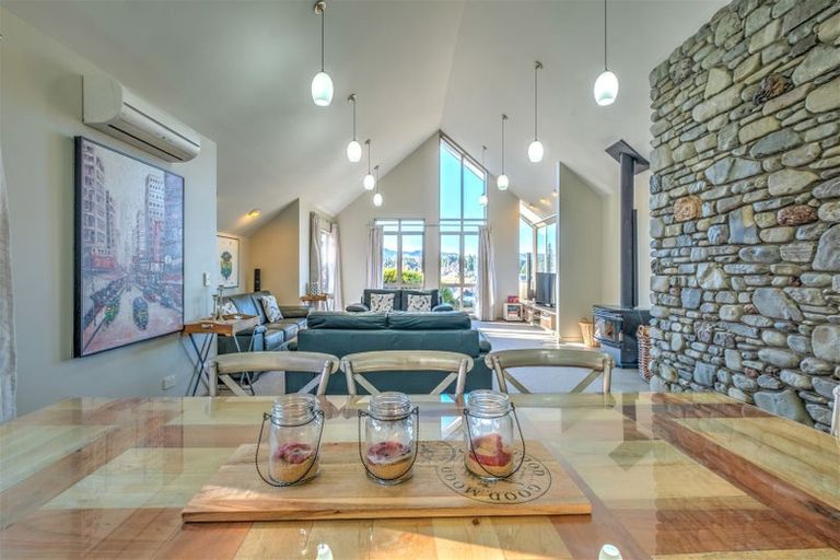 Photo of property in 55 Saint James Avenue, Hanmer Springs, 7334