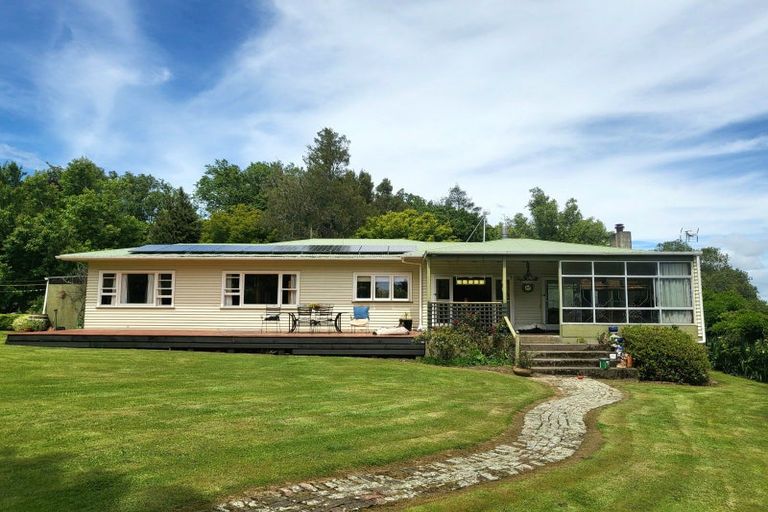 Photo of property in 258 Smith Road, Dannevirke, 4978