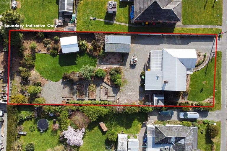 Photo of property in 6 Edward Street, Waimate, 7924