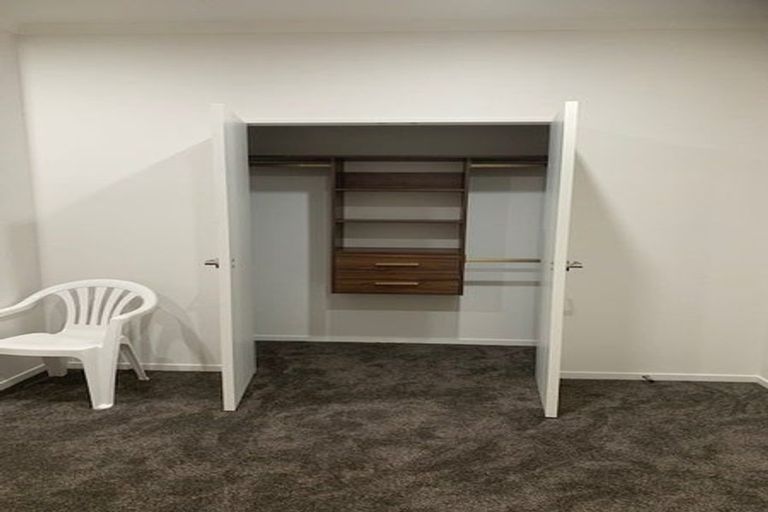 Photo of property in 3 Rossbeg Lane, Flat Bush, Auckland, 2019