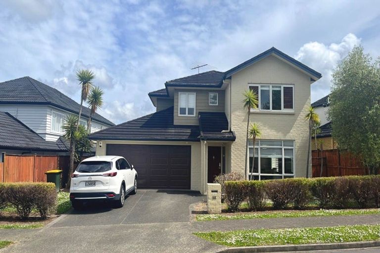 Photo of property in 111 Cyril French Drive, Flat Bush, Auckland, 2016