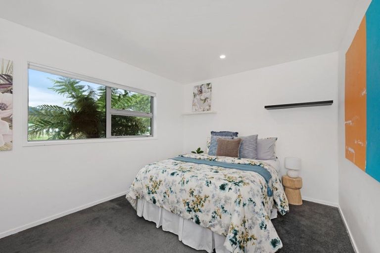 Photo of property in 51 Waikawa Beach Road, Manakau, Levin, 5573