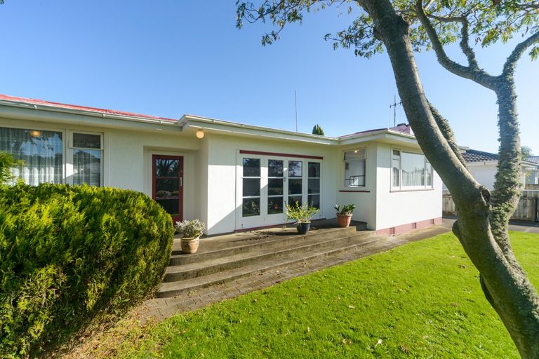 Photo of property in 20 Summerhays Street, Terrace End, Palmerston North, 4410