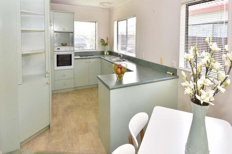 Photo of property in 11a Pine Road, Orewa, 0931