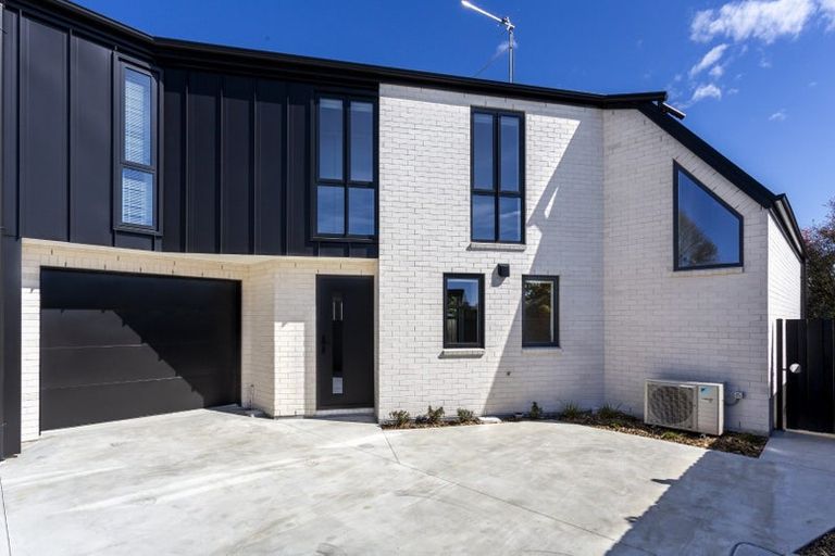 Photo of property in 5/133 Blighs Road, Strowan, Christchurch, 8052