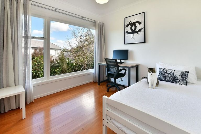 Photo of property in 2 Carento Way, Stanmore Bay, Whangaparaoa, 0932