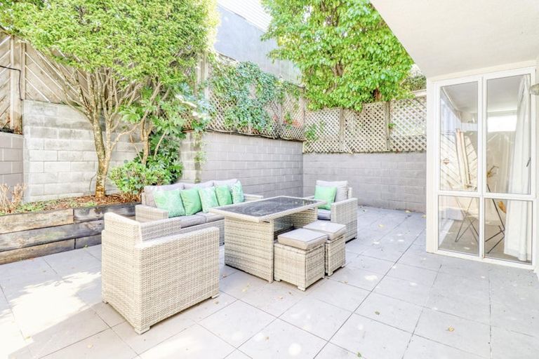 Photo of property in 40 Cashmere Avenue, Khandallah, Wellington, 6035