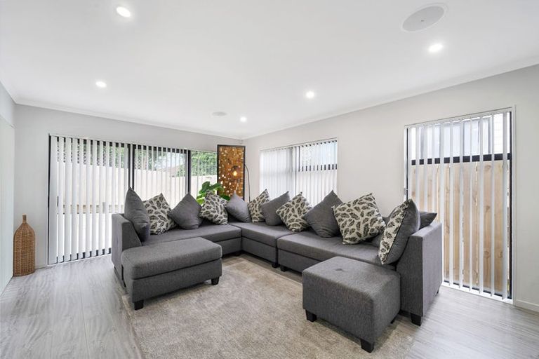 Photo of property in 36a Redoubt Road, Goodwood Heights, Auckland, 2105