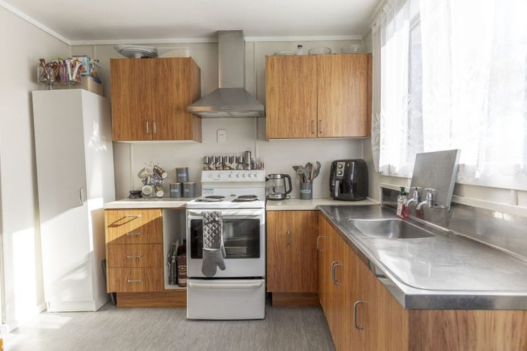 Photo of property in 15-17 Joseph Street, Waverley, Invercargill, 9810