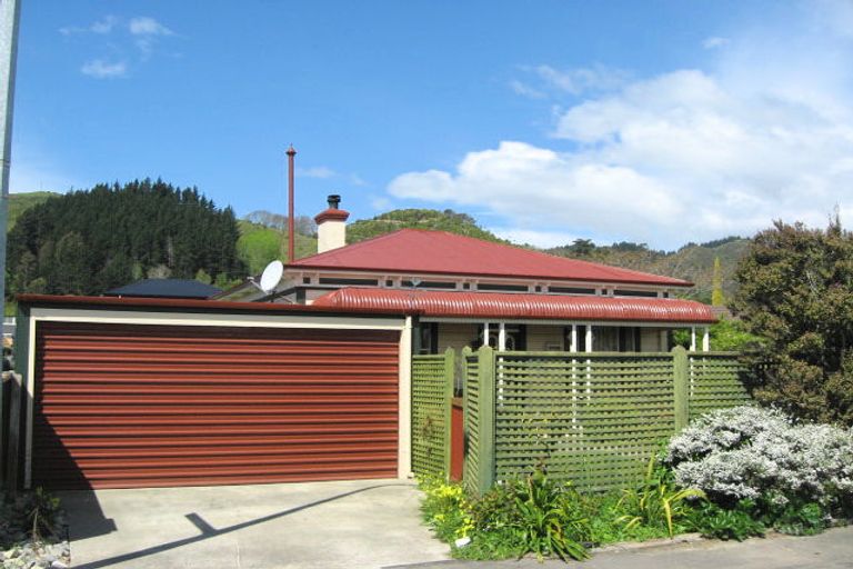 Photo of property in 53 Tasman Street, The Wood, Nelson, 7010