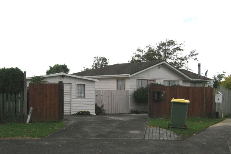 Photo of property in 14 George Herring Place, Glen Eden, Auckland, 0602