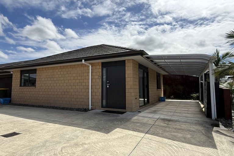 Photo of property in 17 Arahi Place, Rototuna North, Hamilton, 3210