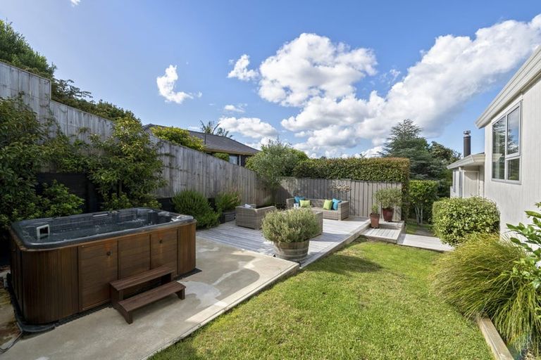 Photo of property in 9 Serrata Place, Browns Bay, Auckland, 0630