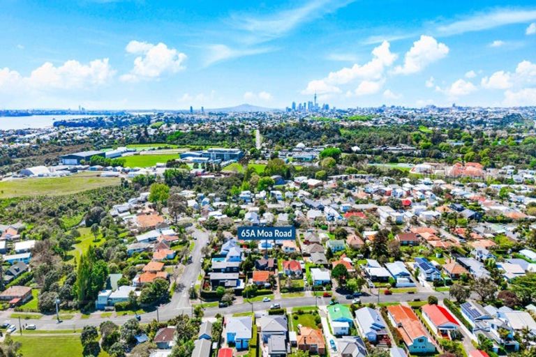 Photo of property in 65a Moa Road, Point Chevalier, Auckland, 1022