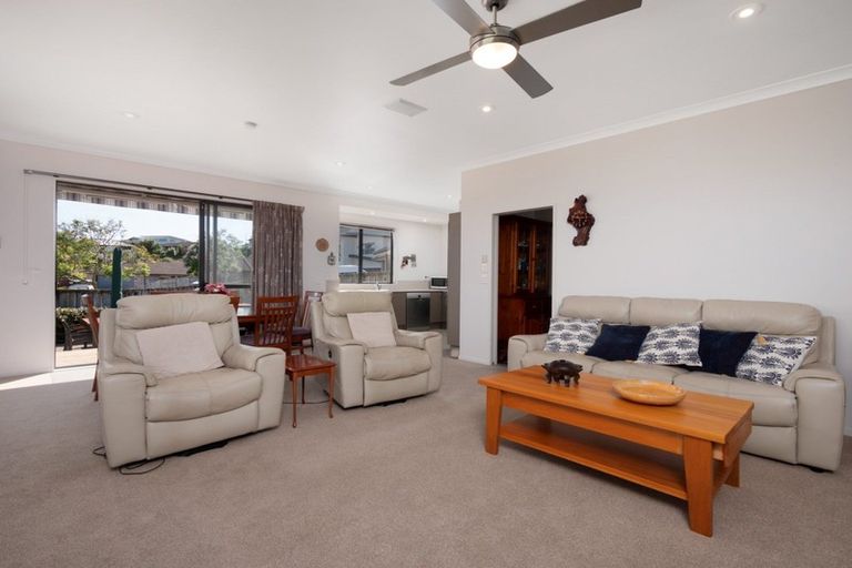 Photo of property in 18 Discovery Avenue, Welcome Bay, Tauranga, 3112