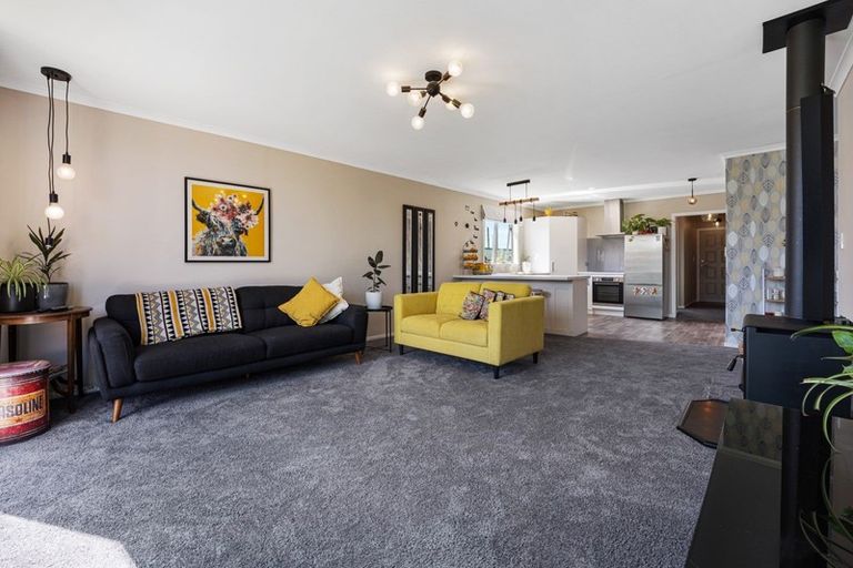 Photo of property in 64 Cloten Road, Stratford, 4332