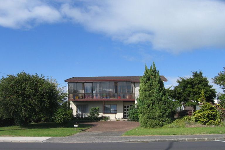 Photo of property in 152 Mokoia Road, Chatswood, Auckland, 0626