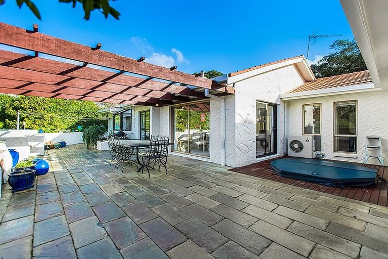 Photo of property in 271 Beach Road, Campbells Bay, Auckland, 0630