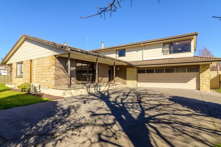 Photo of property in 17 Te Ana Place, Lynmore, Rotorua, 3010