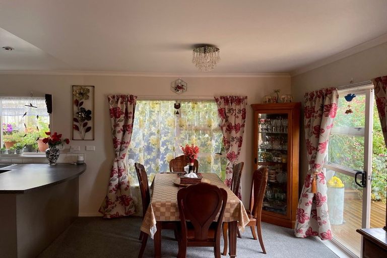 Photo of property in 4 Fitchburg Place, Mangere, Auckland, 2022