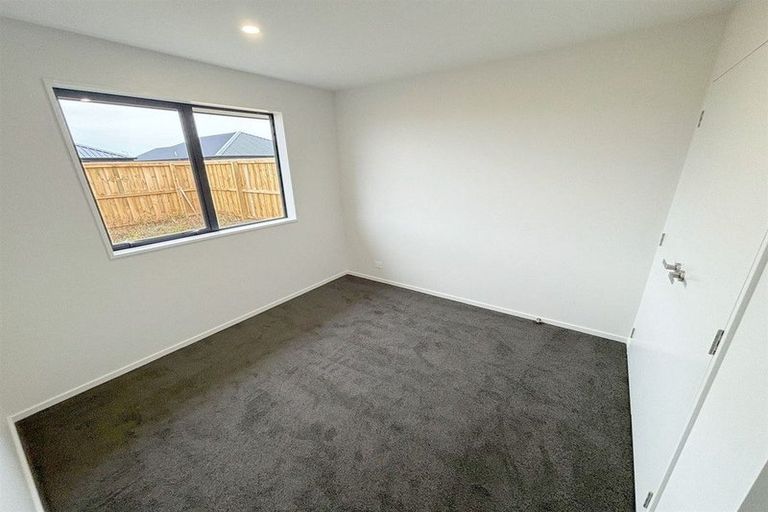 Photo of property in 24 Mehrtens Crescent, Woodend, 7610