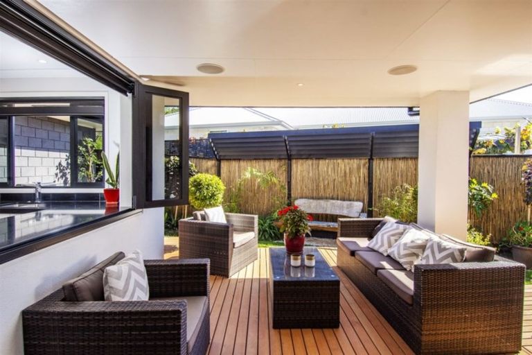 Photo of property in 33 Glenpark Crescent, Bethlehem, Tauranga, 3110