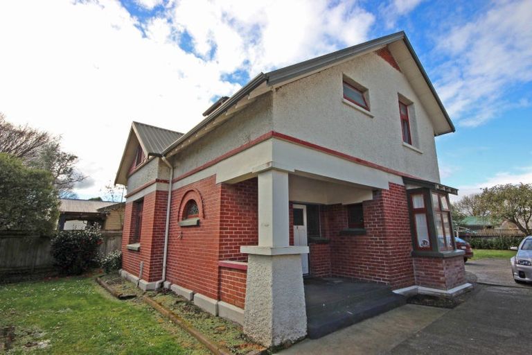 Photo of property in 27 Ranfurly Street, Hokowhitu, Palmerston North, 4410
