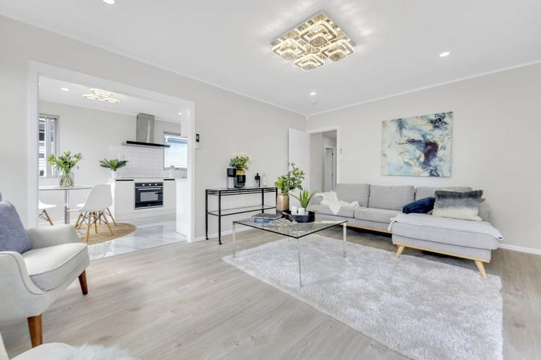 Photo of property in 118 Rowandale Avenue, Manurewa, Auckland, 2102