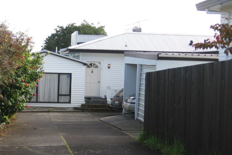 Photo of property in 2/121 Ridge Road, Howick, Auckland, 2014