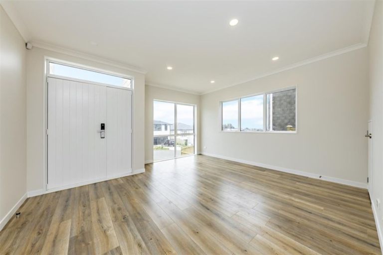 Photo of property in 44 Hangahai Road, Flat Bush, Auckland, 2019