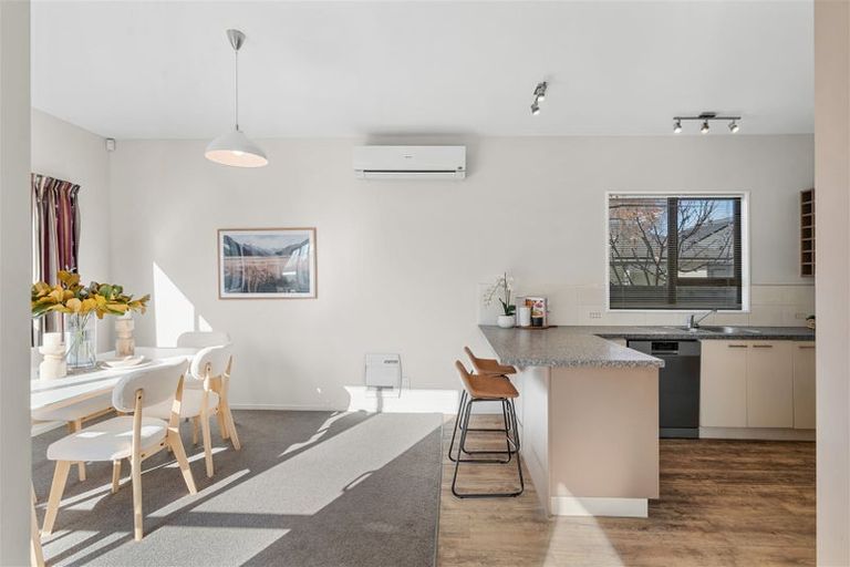 Photo of property in 90 Condell Avenue, Papanui, Christchurch, 8053