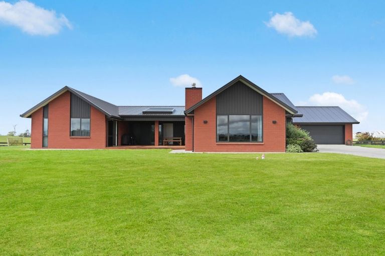 Photo of property in 402 Lake Road, Horsham Downs, 3791