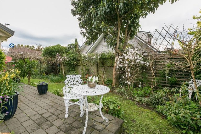 Photo of property in 2/6 Scannell Street, Havelock North, 4130