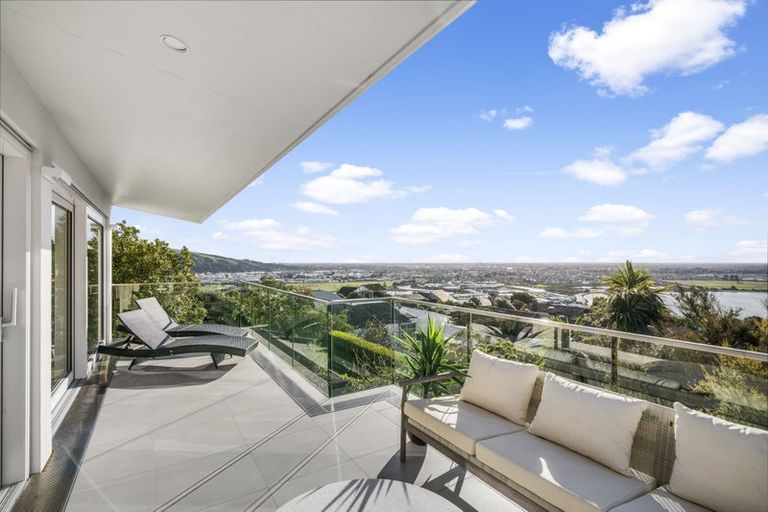 Photo of property in 7 Michael Avenue, Mount Pleasant, Christchurch, 8081