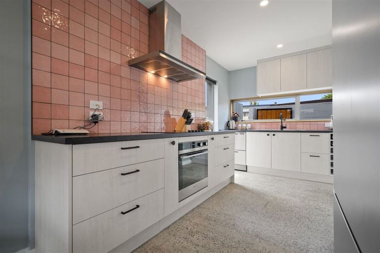 Photo of property in 20a Fairfield Avenue, Addington, Christchurch, 8024