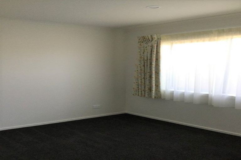 Photo of property in 1 Gardner Place, Otaki, 5512
