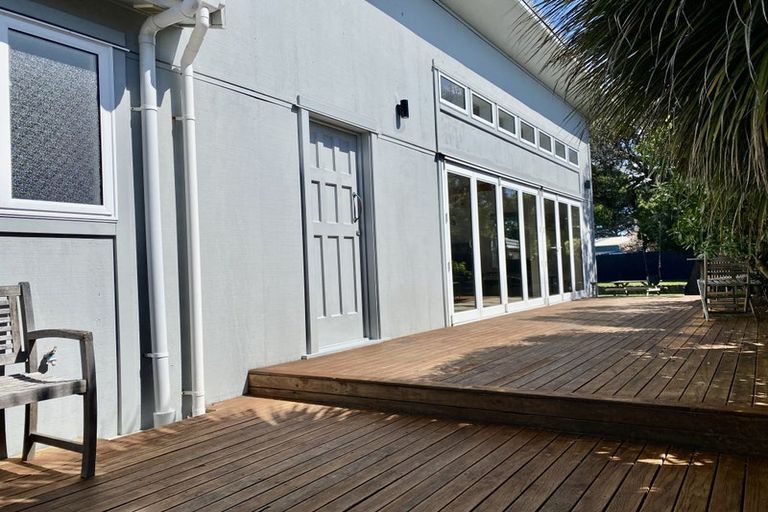 Photo of property in 265 Marine Parade, New Brighton, Christchurch, 8061